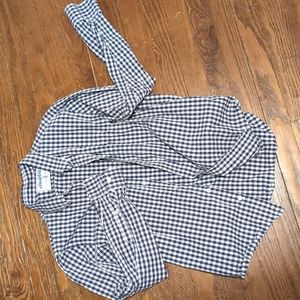 Chubbies button down medium navy checker